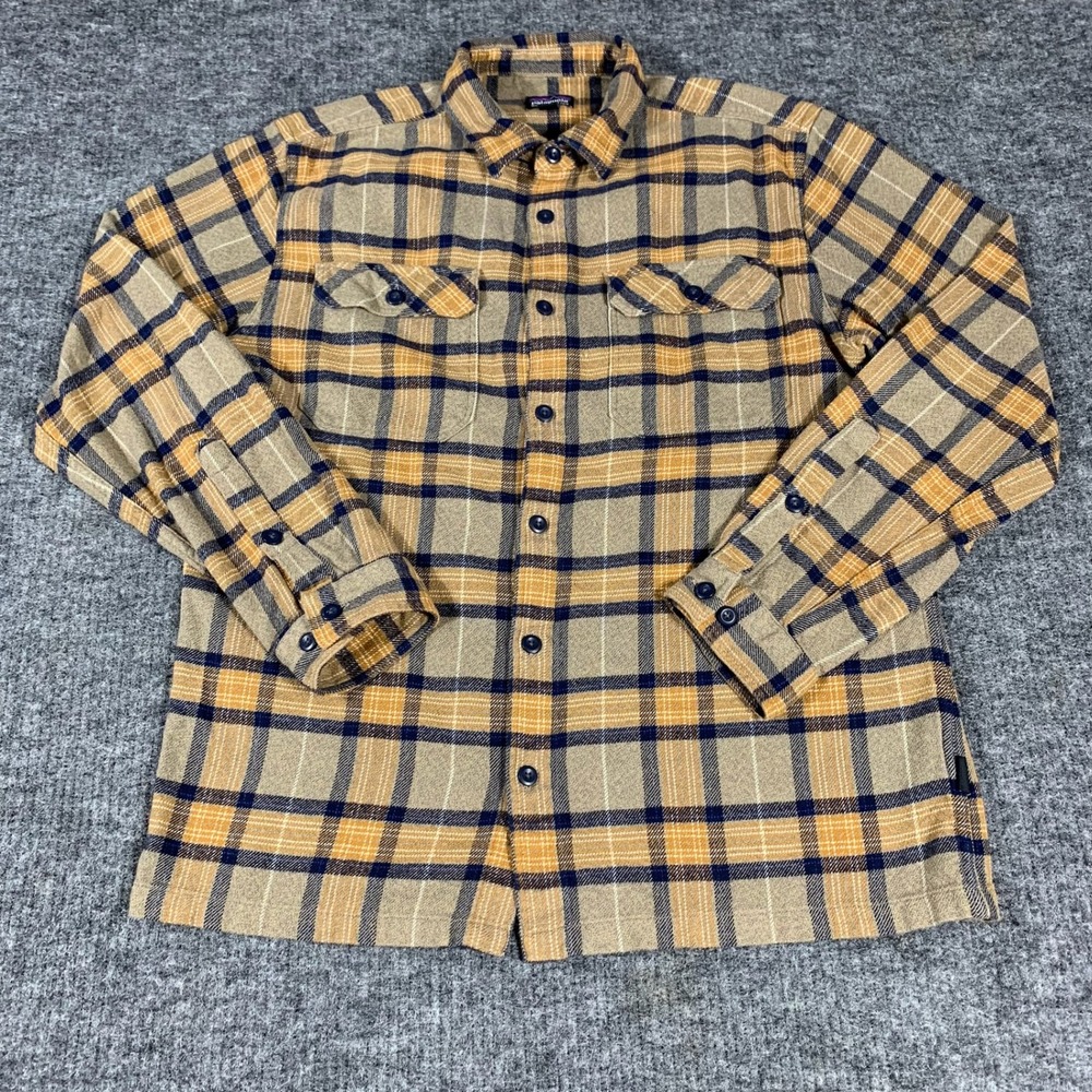 Patagonia Shirt Mens Medium Tan Plaid Organic Cotton Flannel Outdoors Grunge